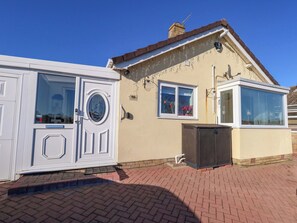 Exterior detail - 46 Chafeys Avenue (Weymouth)
