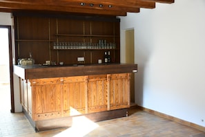 Bar (on property) - Private estate for 35 people • Lake Rillé (37) • Nature, Space, Sharing (Rillé)