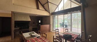 Large nature gîte 20 pers - Bar - Veranda - 1 ha - Lake Rillé