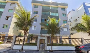 Exterior - 3-bedroom Apt in Oceanfront Building Adlb0203 (Cabo Frio)