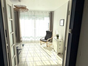 Interior - Beautiful, bright, renovated apartment in the center of Concarneau with private parking (Concarneau)