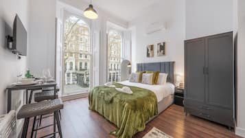 Superior Studio, Multiple Beds, Balcony, Mezzanine | Blackout curtains, iron/ironing board, travel cot, rollaway beds