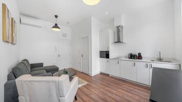 Apartemen Superior, Bebas Asap Rokok | Area keluarga