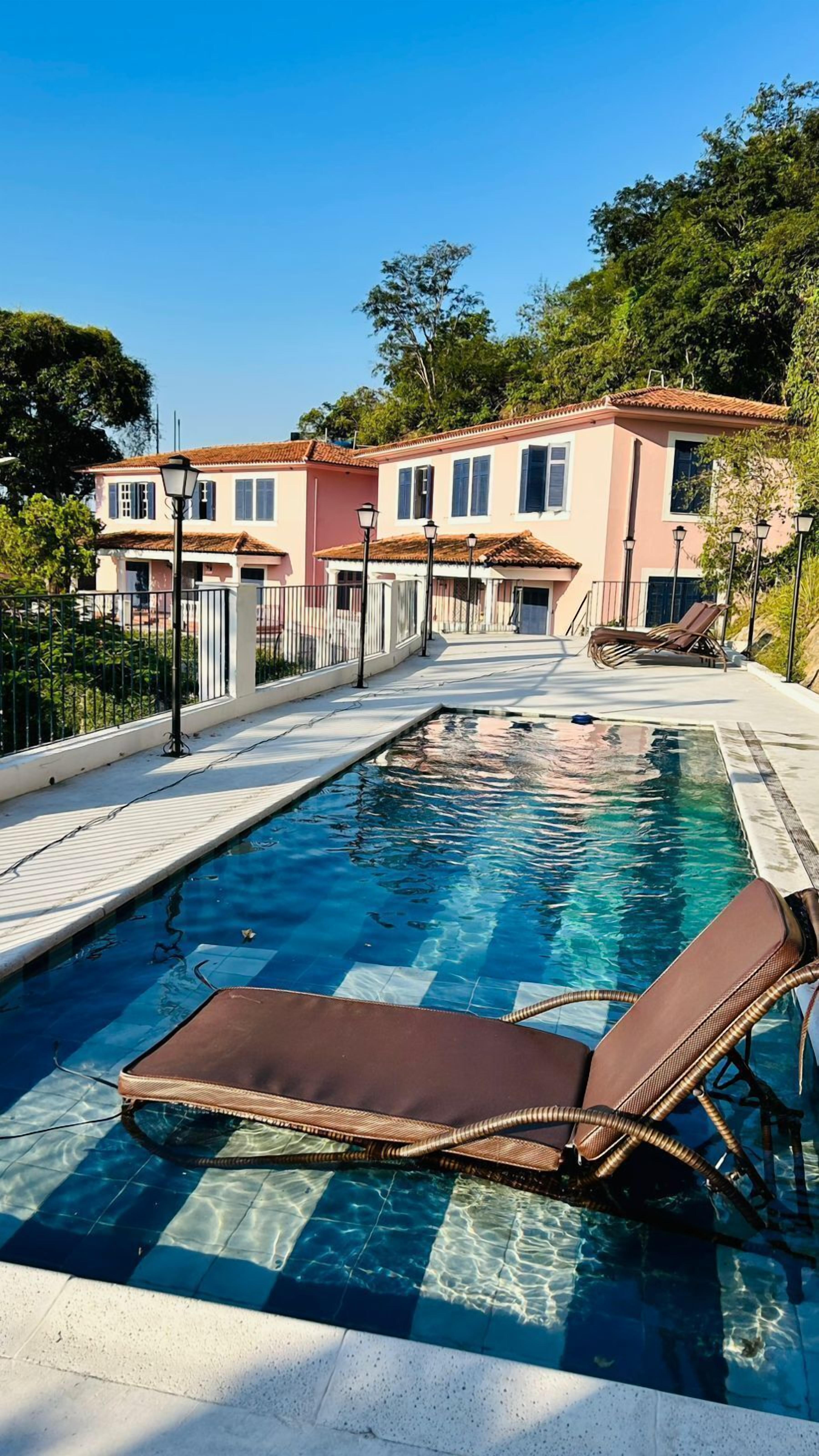 Piscine extérieure