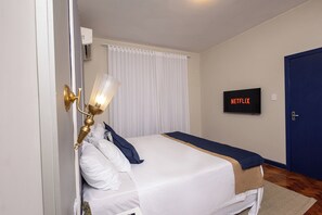 Premium Suite | Minibar, individually decorated, free WiFi - Altos de Colombo Guest House Boutique - Soft Opening (Rio de Janeiro)