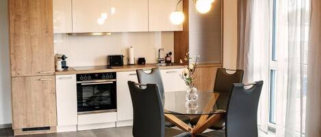 Deluxe Apartment | Private kitchen