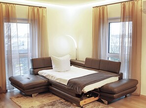 Deluxe Apartment | Living area