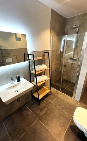 Deluxe-Apartment | Badezimmer