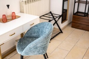 Interior - Newly renovated apartment for families and groups in the historic center (Napoli)