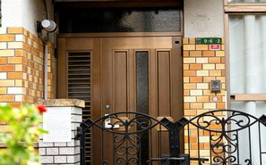 تفاصيل الفندق من الخارج