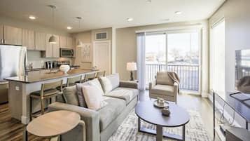 Apartment (1 Bedroom) | Living area