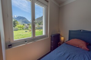 3 dormitorios, tabla de planchar con plancha, wifi y ropa de cama
