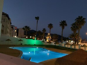 Pool - Beachfront Apartment with Pool, High-Speed Wi-Fi, and Air Conditioning (Almuñécar)