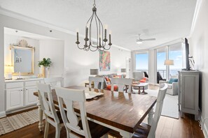 Dining - New Rental! Gulf Front Paradise at Palacio 1002! (Perdido Key)