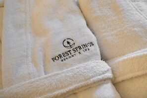 Kahden hengen design-huone | Kylpyhuoneen mukavuudet