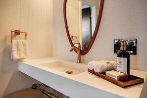 Kahden hengen design-huone | Kylpyhuone