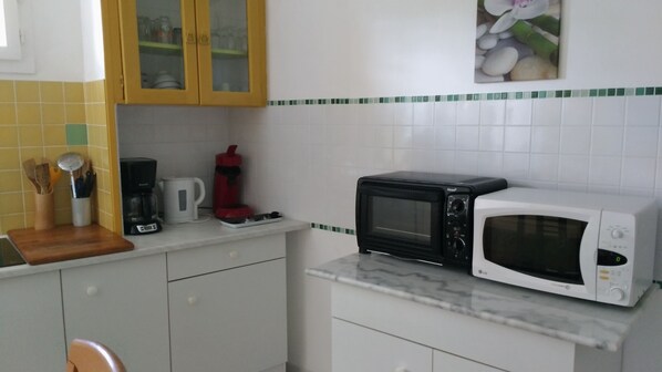 Interior - GROUND FLOOR APARTMENT, GARDEN, PRIVATE POOL, QUIET COMFORT CLOSE TO BEACHES (Saint-Raphaël)