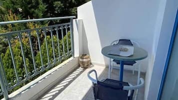 Leilighet, balkong | Utendørsservering