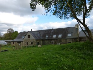 Exterior - Gîte de Kerporho, countryside and family farm! (Pluvigner)