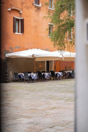 Outdoor dining - GDL HOUSE VENICE (Venezia)