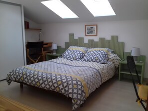 1 makuuhuone, silitysrauta/-lauta, Wi-Fi, vuodevaatteet