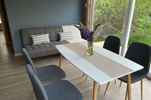 Dining - Whole lodge: cabin in Coyhaique, Chile (Coyhaique)