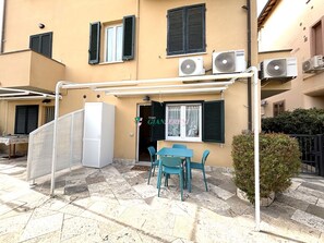 Outdoor dining - Studio apartment – 3 beds – Principessa area-Rif.Paradise (San Vincenzo)