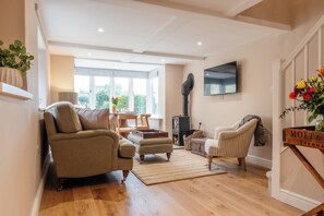 Living area - The Cowshed Banham Cottages (Bourton-on-the-Water)