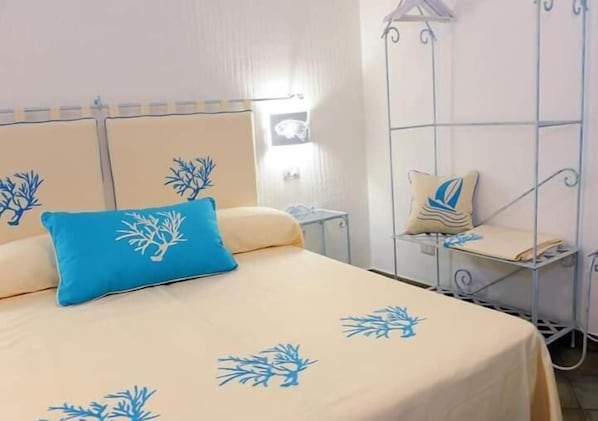 Superior Double Room | Soundproofing, free WiFi - Alghero Sunrise (Alghero)