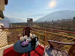 Luxury Double Room, Mountain View | Outdoor dining - Hotel Mount View By Oscar Hotels  (Manali)