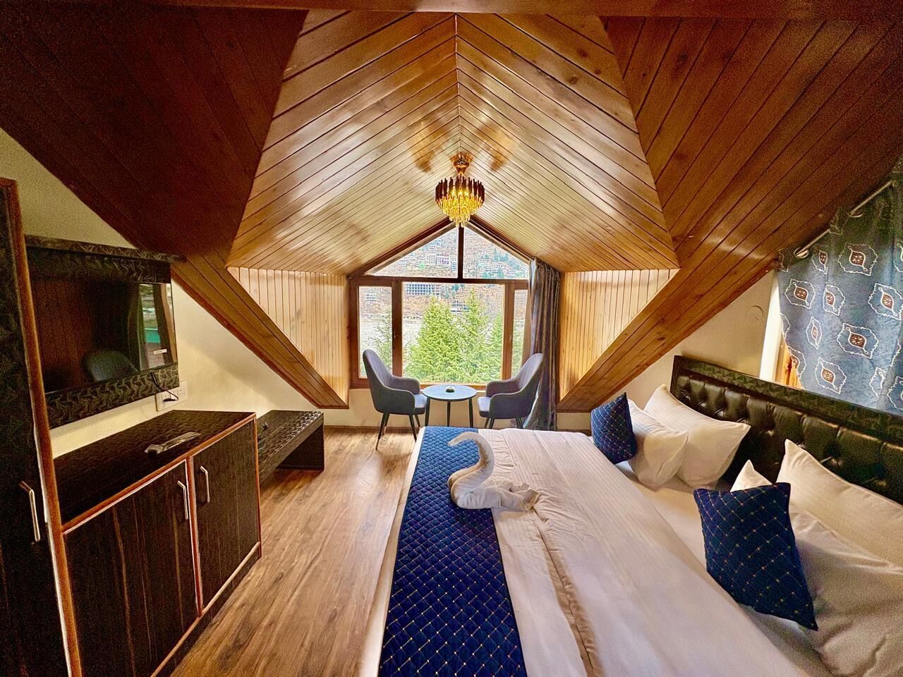 Comfort dubbelrum - balkong - utsikt mot bergen