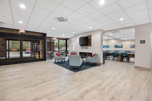 Lobby - Hawthorn Extended Stay By Wyndham Nashville Airport/Opryland (Nashville)