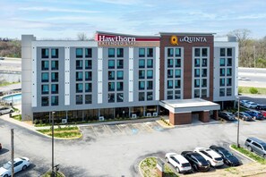 Exterior - Hawthorn Extended Stay By Wyndham Nashville Airport/Opryland (Nashville)