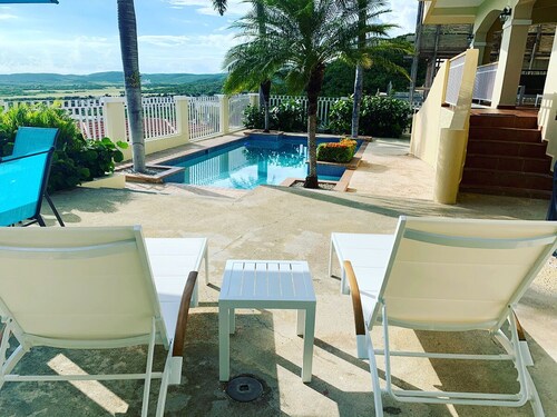 Spacious 4-bedroom house in beautiful La Parguera, Lajas with AC