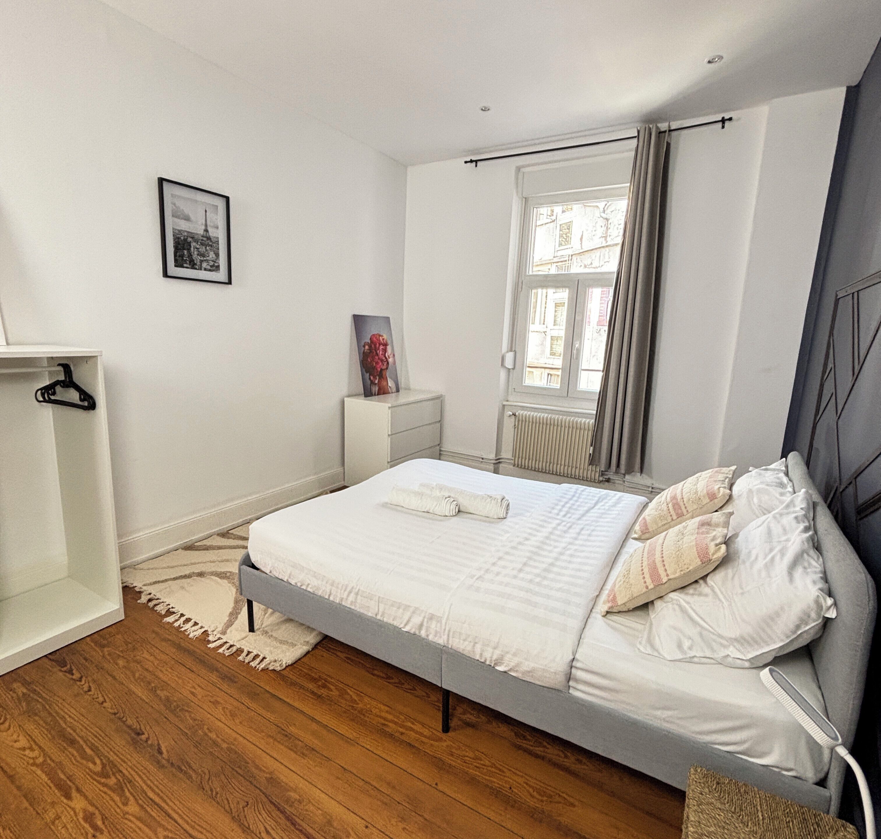 Bügeleisen/Bügelbrett, Reisekinderbett, WLAN, Bettwäsche