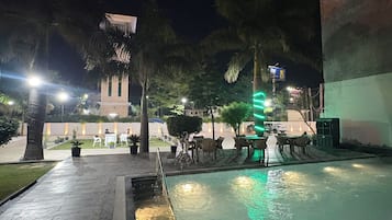 Seasonal outdoor pool