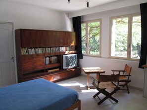 Internet, bed sheets - VAISON LA ROMAINE QUIET STUDIO IN THE HEART OF NATURE (CRESTET)