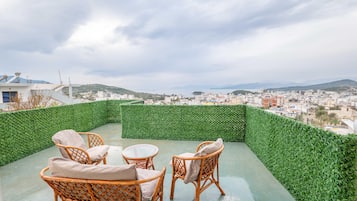 Quadruple Room, Terrace | Terrace/patio