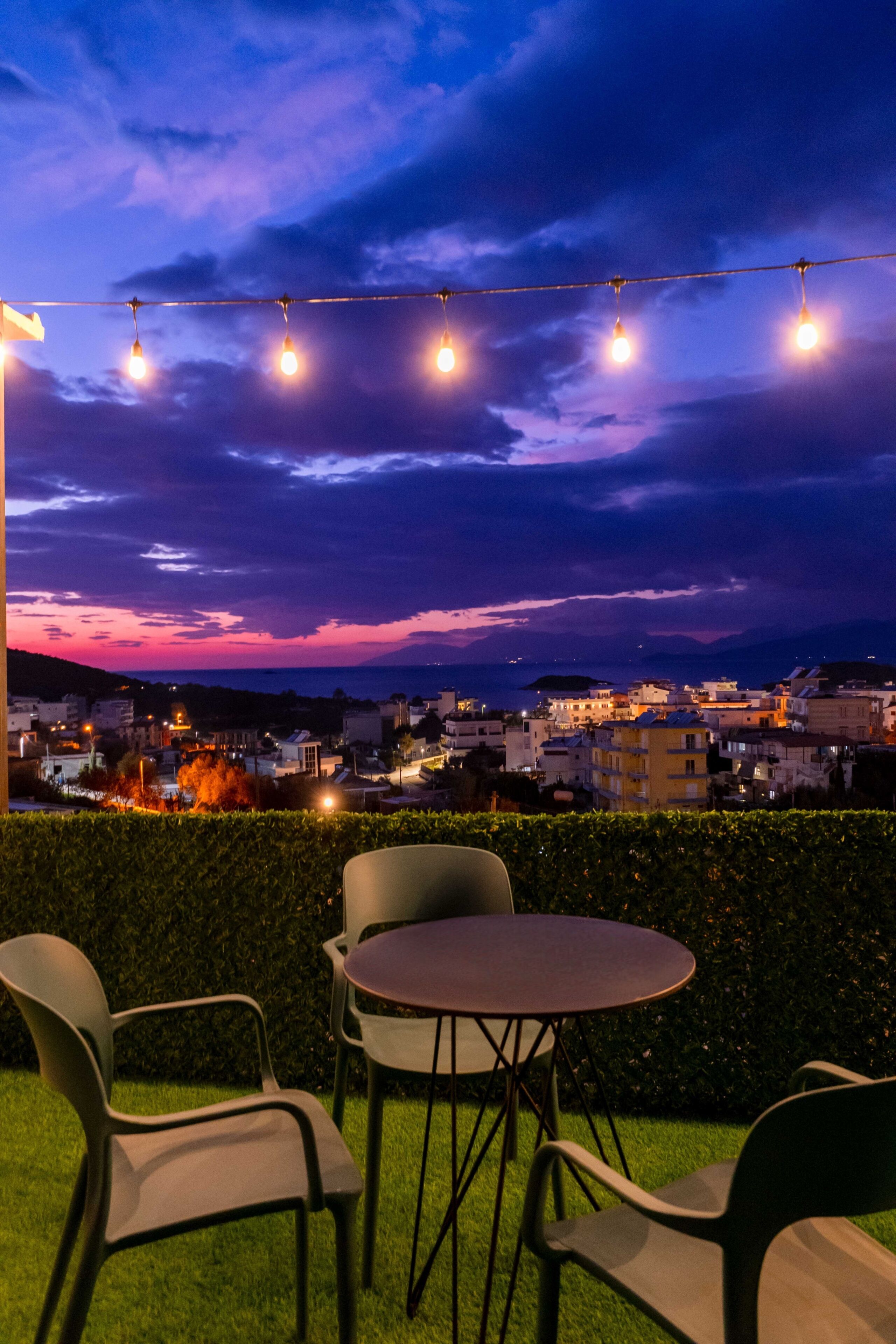 تناول الطعام بالخارج