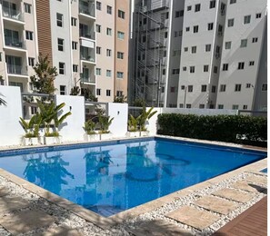 Pool - The Liras Oasis (Santiago de los Caballeros)