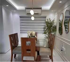 Dining - The Liras Oasis (Santiago de los Caballeros)