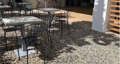 The Liras Oasis