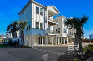 Exterior - Still Tide Cottage 2-bedroom 3 bathroom with wall bunks in Gulf Shores (Gulf Shores)