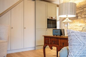 Interior - Beechwood Cottage Banham Cottages (Bourton-on-the-Water)