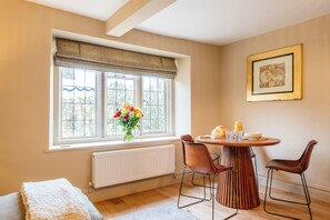 Dining - Beechwood Cottage Banham Cottages (Bourton-on-the-Water)