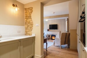 Interior - Beechwood Cottage Banham Cottages (Bourton-on-the-Water)