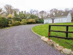 Exterior - Lugdine Lodge (Glengarriff)