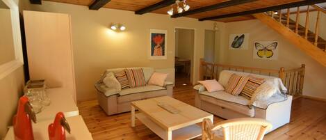 บ้านพัก | ห้องนั่งเล่น