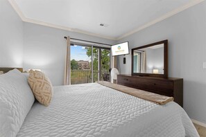2 habitaciones, tabla de planchar con plancha, cuna de viaje y wifi 