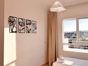 Iron/ironing board, WiFi, bed sheets - Sunset Luxury Apartment, Near Stadium in adorable Tanger (Tanger)